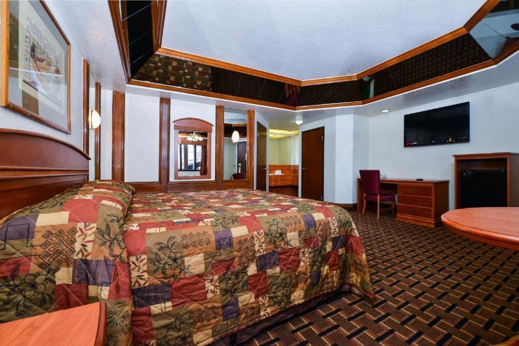 Americas Best Value Inn & Suites Los Angeles Downtown Sw Exterior photo